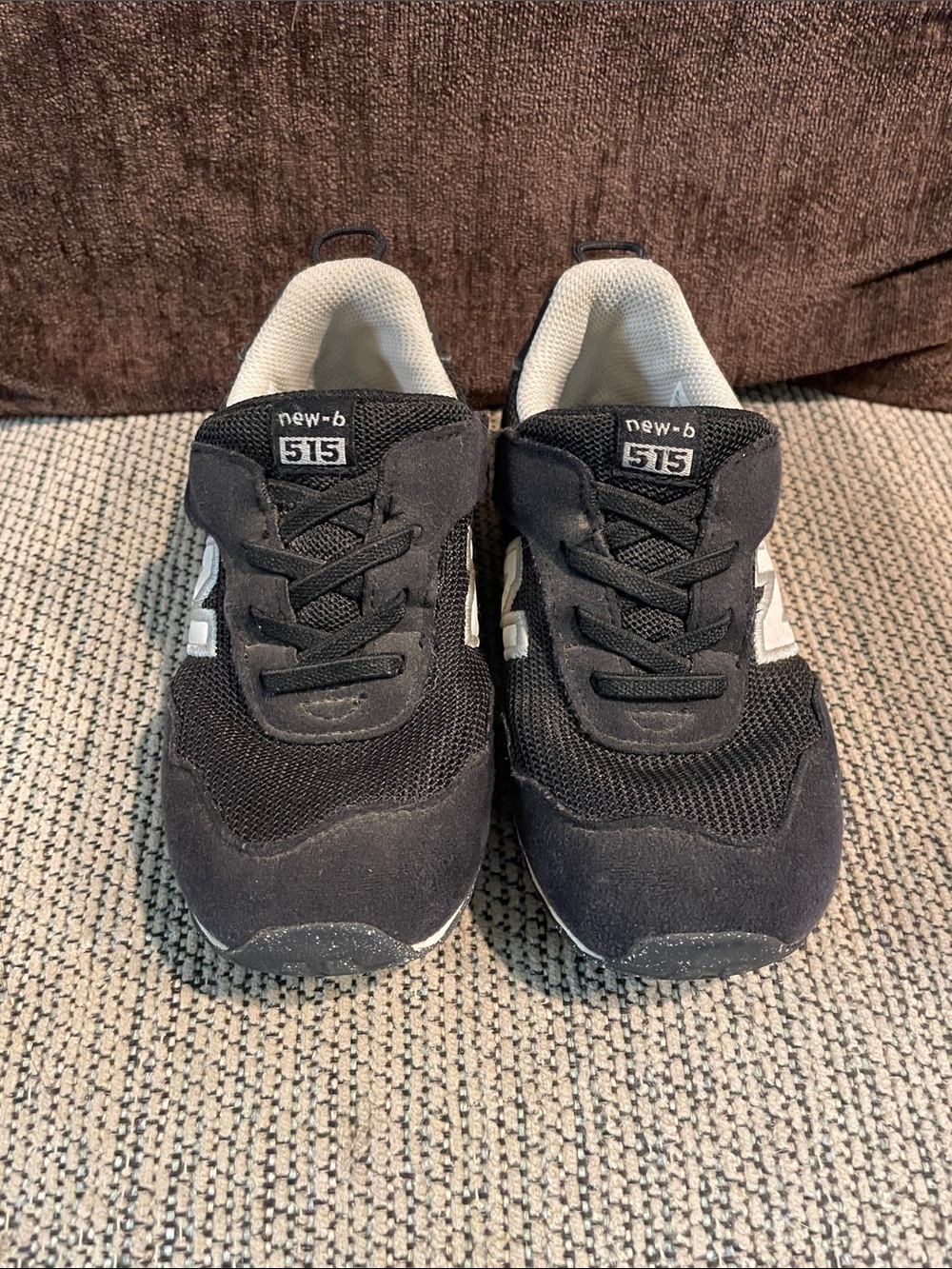 New Balance new-b 515 Velcro tennis shoes black size 9 toddler